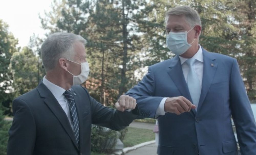  Președintele Klaus Iohannis a vizitat astăzi fabrica Ford Craiova. Ford a reluat programul de lucru în trei schimburi și anunță o investiție suplimentară de 30 de milioane de dolari