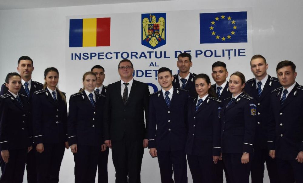 12 absolvenţi ai Şcolii de Agenţi de Poliţie „Vasile Lascăr” Câmpina, la IPJ Dolj