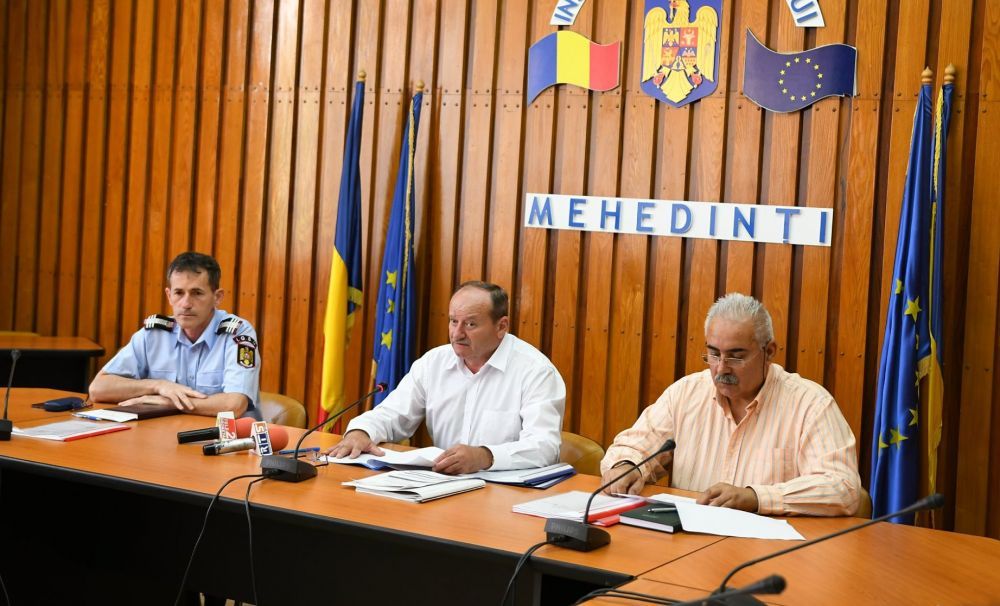 24 de unităţi administrative, afectate de inundaţiile din Mehedinţi