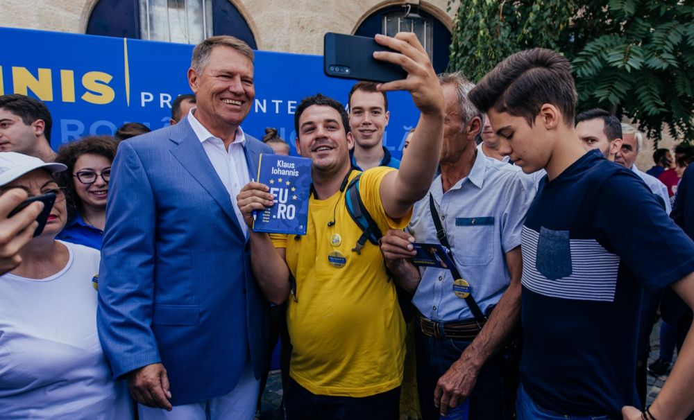 A început campania electorală pentru turul 2 al alegerilor prezidențiale. Klaus Iohannis pornește favorit!
