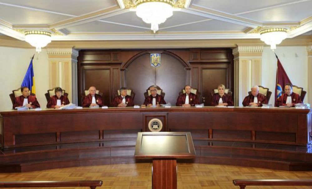 Abuzul de drept săvârşit de către Curtea Constituţională prin Deciziile nr. 293 din 2018 şi nr. 568 din 2018