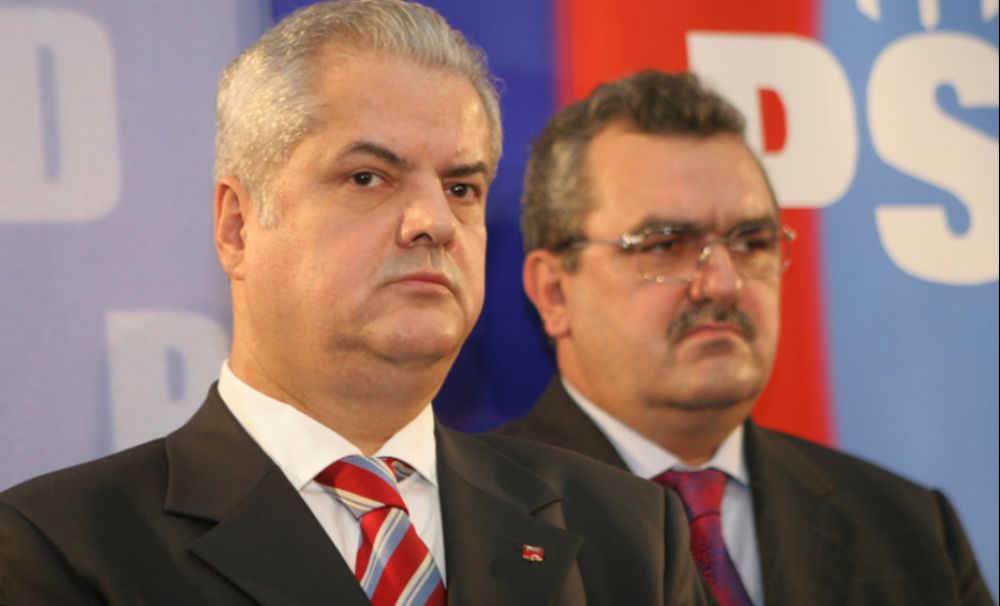 Năstase și Mitrea, cetățeni de onoare ai Craiovei? Liberalii cer retragerea titlurilor celor doi condamnați penal