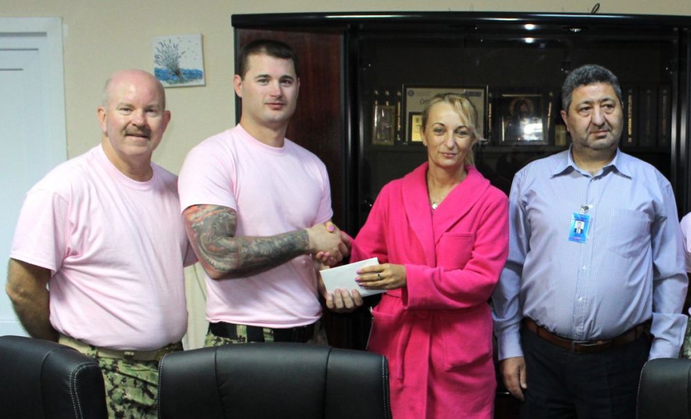 Americanii de la BAZA NATO din Deveselu au donat 1.000 de dolari Secţiei de Oncologie de la Caracal