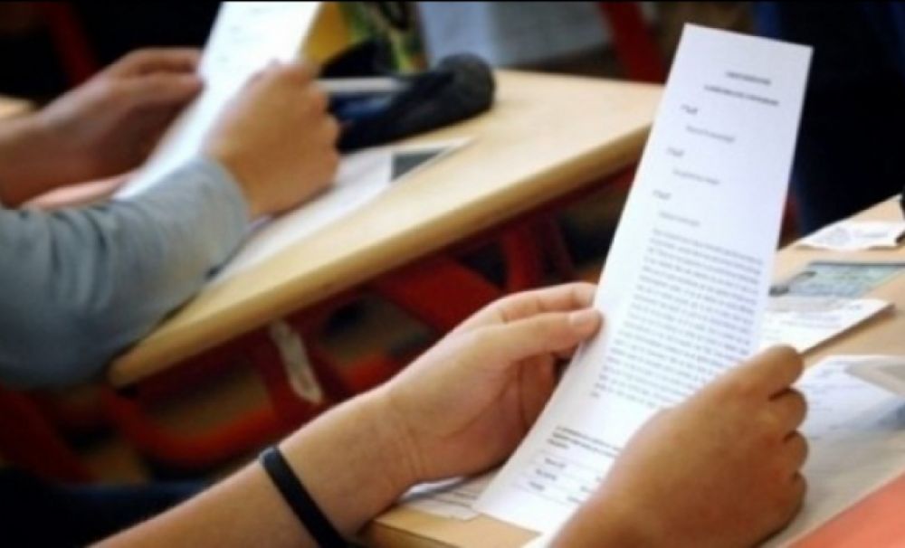 Aproximativ 3.000 de elevi susţin mâine, la Vâlcea, evaluarea naţională