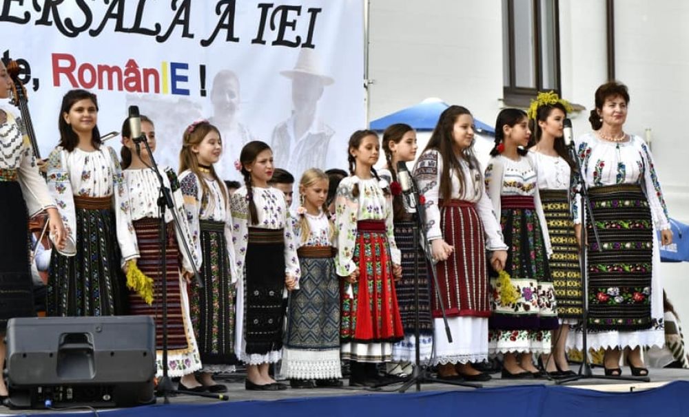 Bucură-te, RomânIE! - spectacol la Muzeul Porţile de Fier