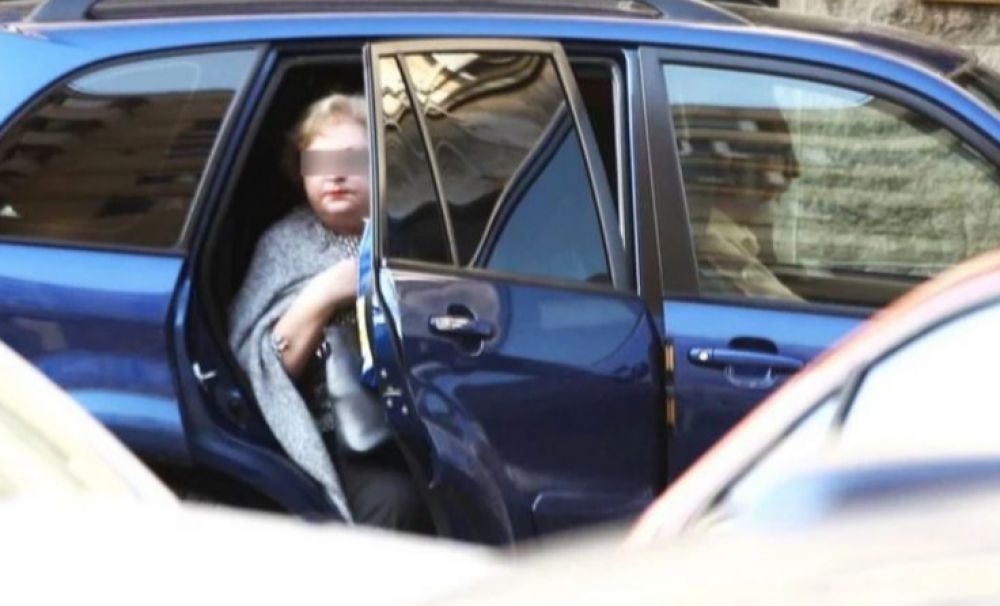 Bugetară de lux, cu 600.000 euro compensații la pensionare, reangajată la stat