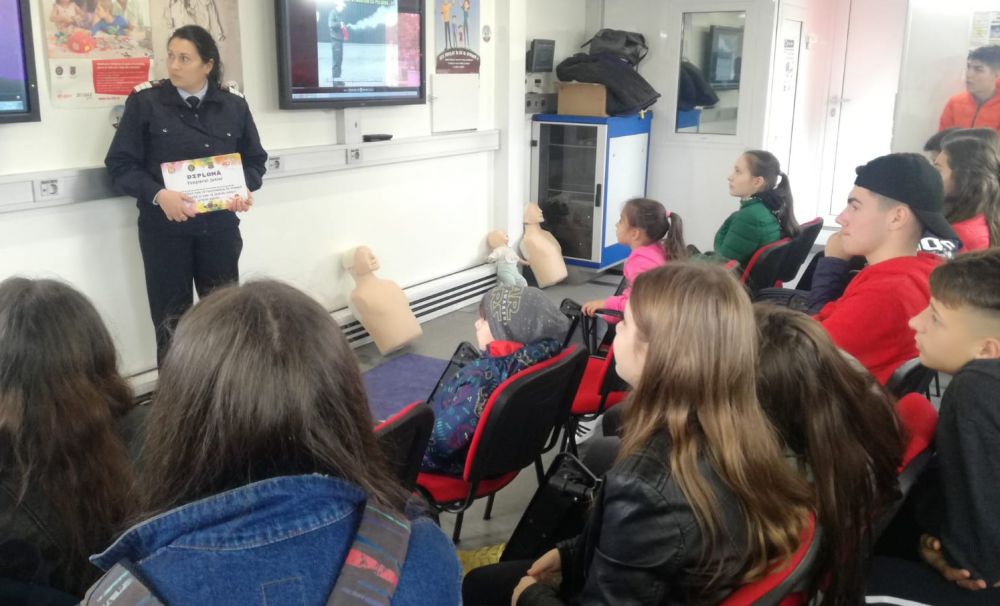 Caravana SMURD „Fii pregătit!” a sosit în judeţul Mehedinţi