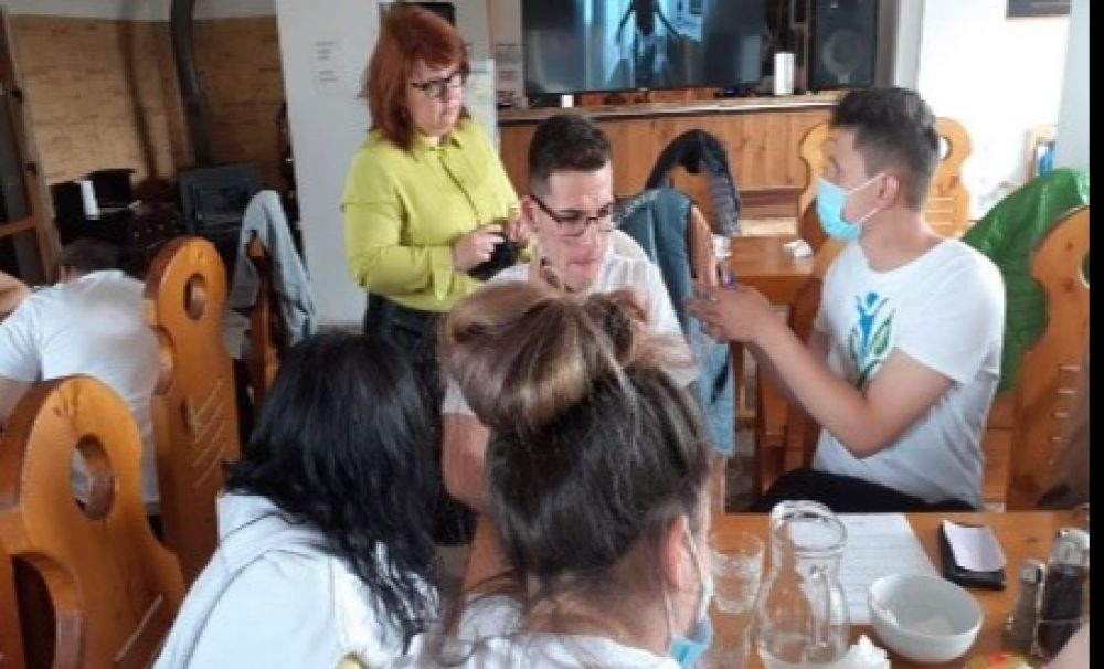 Conferința de închidere a proiectului cu finanțare europeană POCU/633/6/14/130 472, cu titlul FII SMART ! Practică inovativă – Succes în carieră