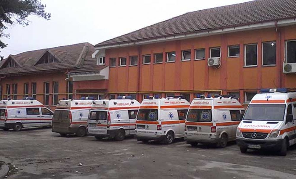 Dosar penal pentru focarul de COVID-19, de la Ambulanţa Olt! Asistenta din Mioveni a venit la muncă, deşi prezenta semne de boală 