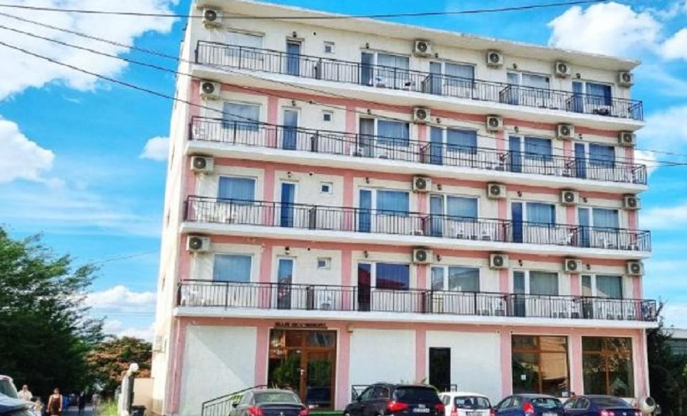 Echilibru perfect între bugetul și confortul tău, pe litoral, la Blue Sky Hotel din Eforie Nord