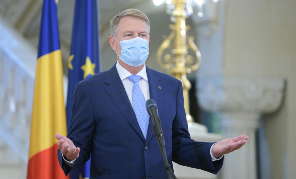 Fără mască în spațiile libere, începând de sâmbătă! 