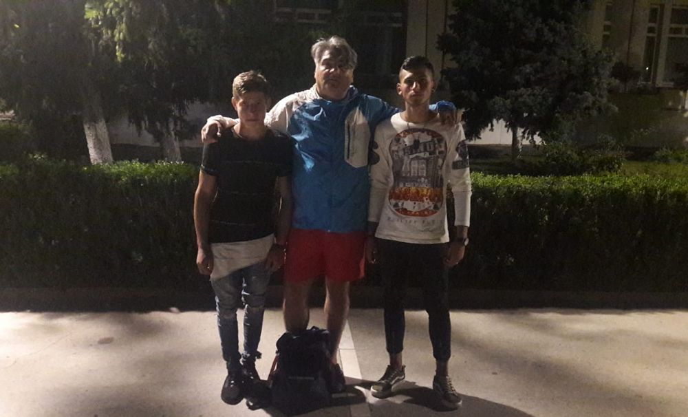 Gest de omenie.  Rucsacul unui jurnalist, găsit și restituit de doi băieți din Caracal