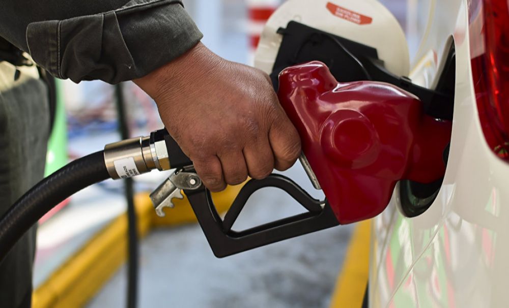 Guvernul a decis PLAFONAREA prețurilor la energie, gaze, apă și carburanți