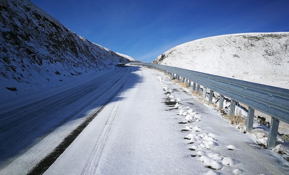 Prima ninsoare pe Transalpina-Gorj