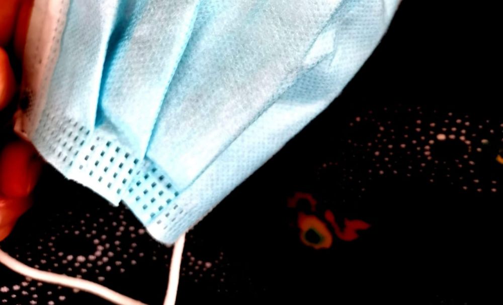 În Dolj, masca este obligatorie în târguri, staţii de autobuz, gări şi zonele pietonale din centrul municipiului