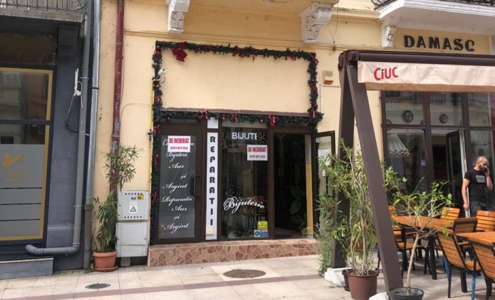 Închiriez spațiu comercial în centrul vechi din Craiova