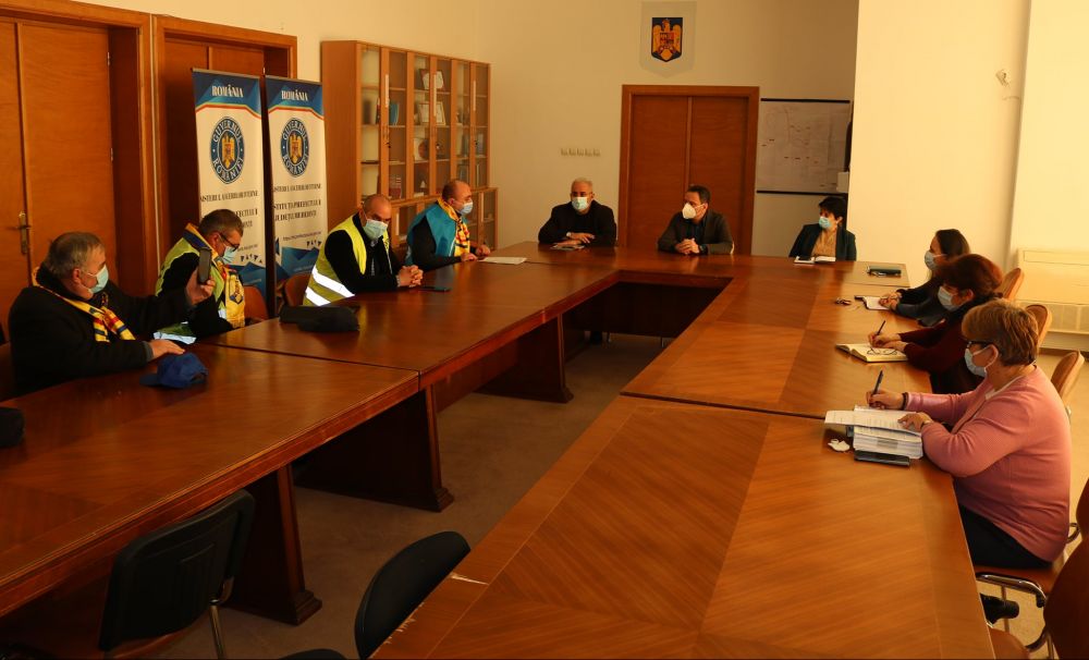 Întâlnire cu reprezentanții sindicatelor și asociațiilor 