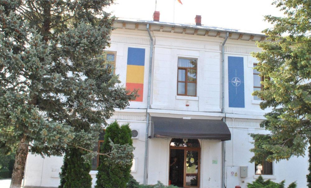 Între pasiunea pentru muzică şi armată