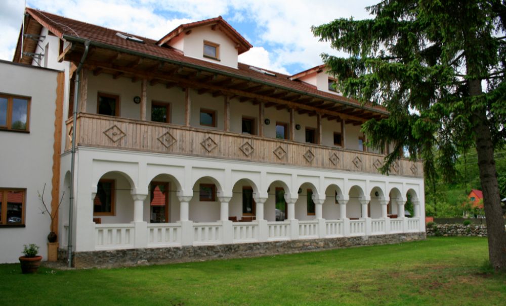 Istoria unui vechi han spusă într-un spațiu de poveste