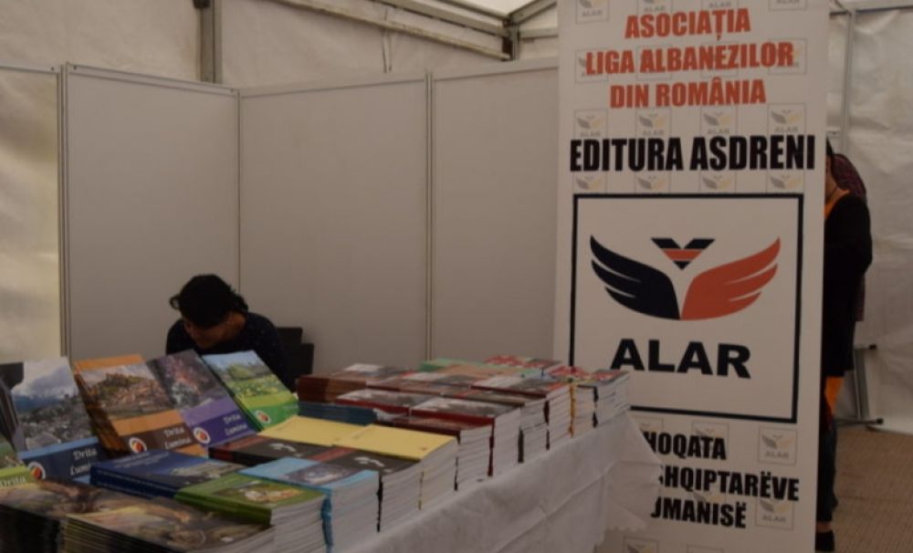Liga Albanezilor revine la târgurile și saloanele de carte