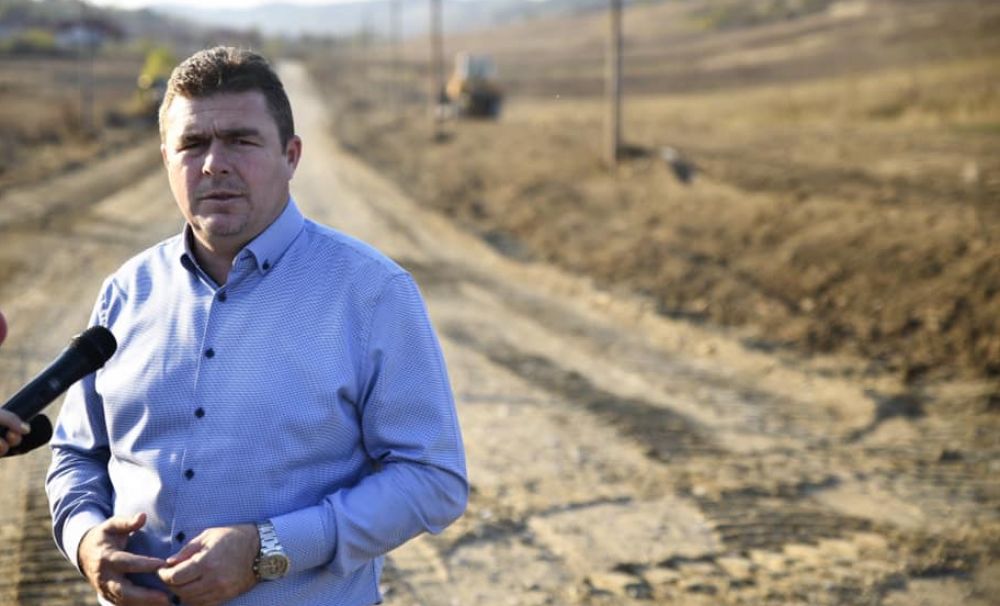 Lucrările avansează pe drumul de la Grozeşti