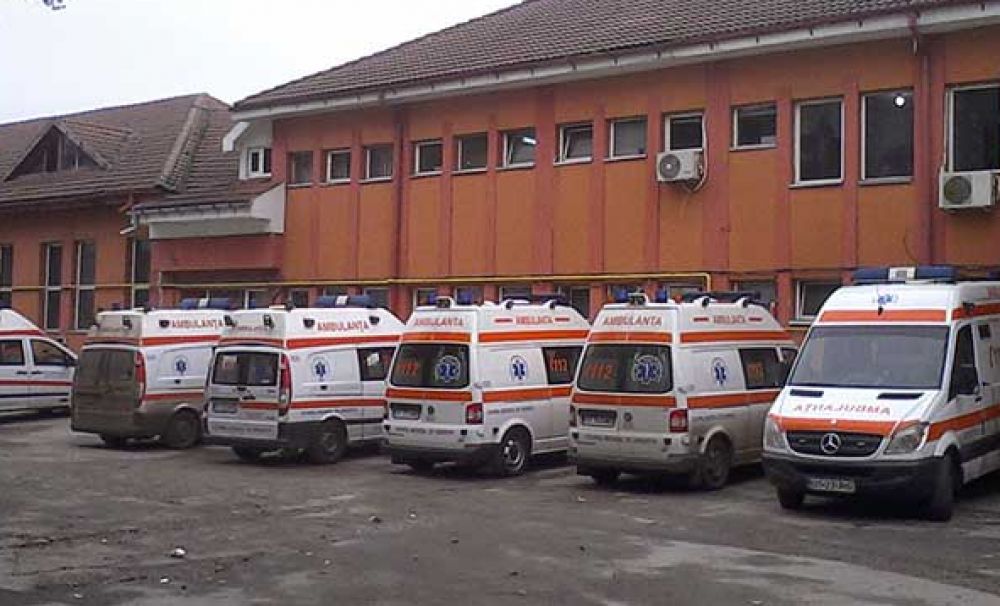 Mai mulți angajați  cu COVID 19 de la Ambulanța Olt dau în judecată instituția!    Avocatul ambulanţierilor : Li s-au dat măşti chirurgicale pentru copii