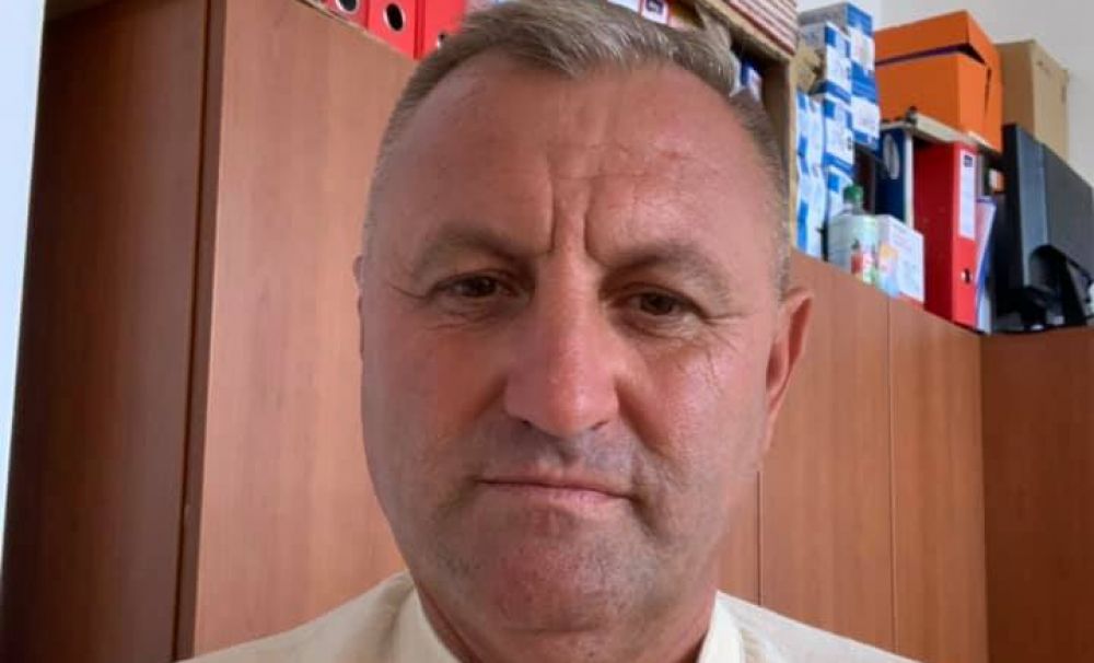Mesajul unui primar din Vâlcea, supărat că directorul şcolii nu l-a invitat la deschiderea noului an şcolar