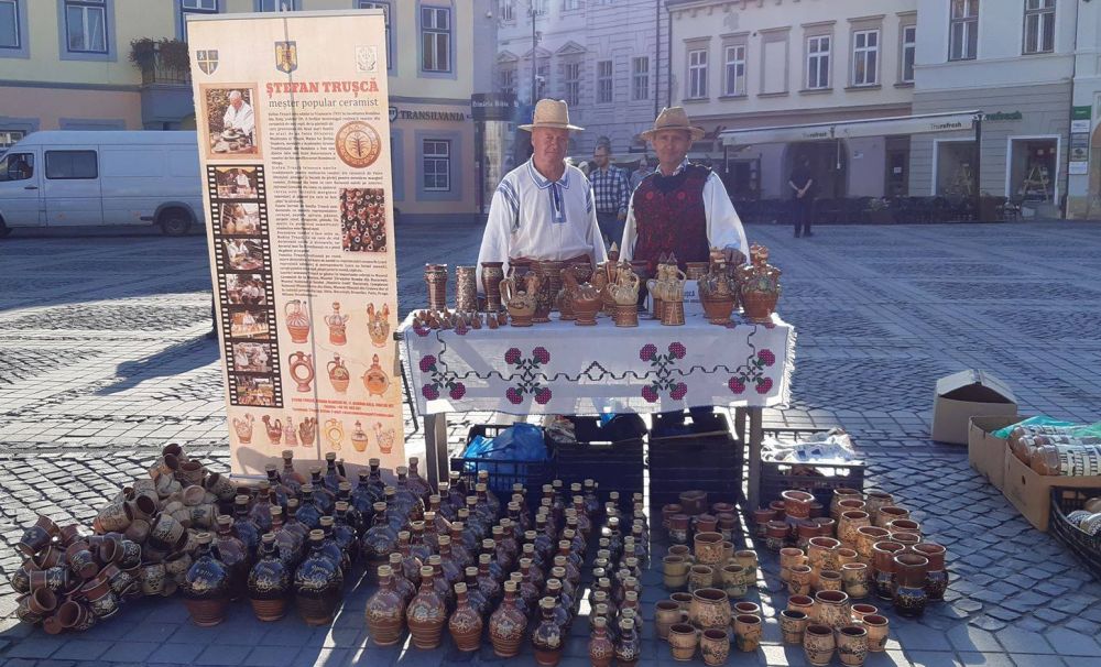 Meşterii olari din Olt, la târgul din Sibiu