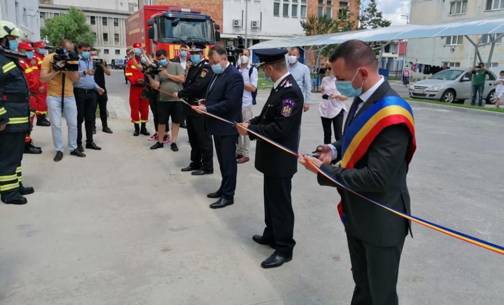 Ministru Tătaru a fost azi în Gorj! A inaugurat o subunitate a ISU din Rovinari