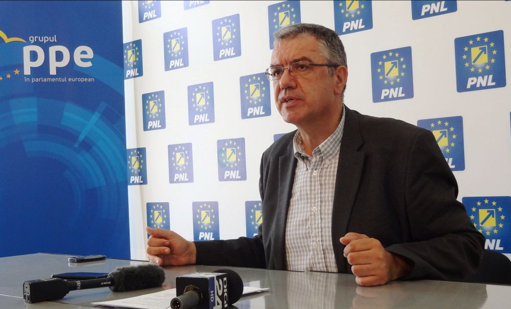 Nicolae Giugea: Nu vă mai jucați cu viața oamenilor! Salubritate Craiova și DSP Dolj, puse la colț