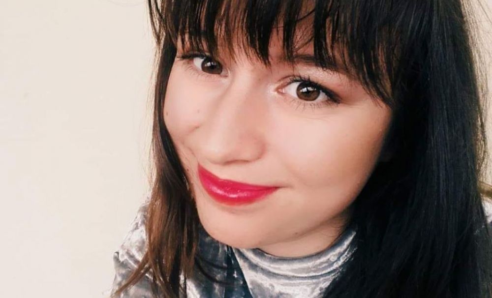 O studentă de la Medicină are nevoie de ajutor financiar!  A fost părăsită de mamă atunci când a aflat că este bolnavă