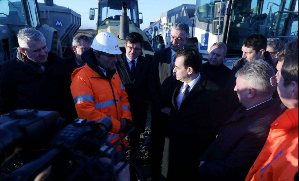 Orban: Realizarea drumului expres Craiova-Piteşti, o prioritate absolută pentru guvernul pe care îl conduc