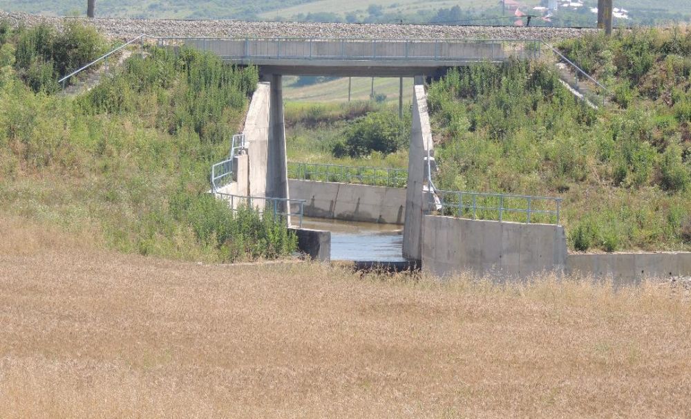 Pagubă pentru CFR! Trei persoane cercetate pentru înşelăciune