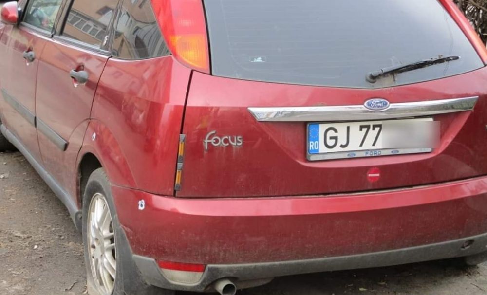 Polițiștii locali continuă acțiunile privind identificarea autovehiculelor abandonate sau fără stăpân de pe raza municipiului Târgu Jiu