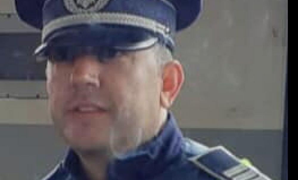 Poliţistul salvator! Aflat în timpul liber, omul legii a reuşit să salveze mai multe bunuri dintr-un incendiu