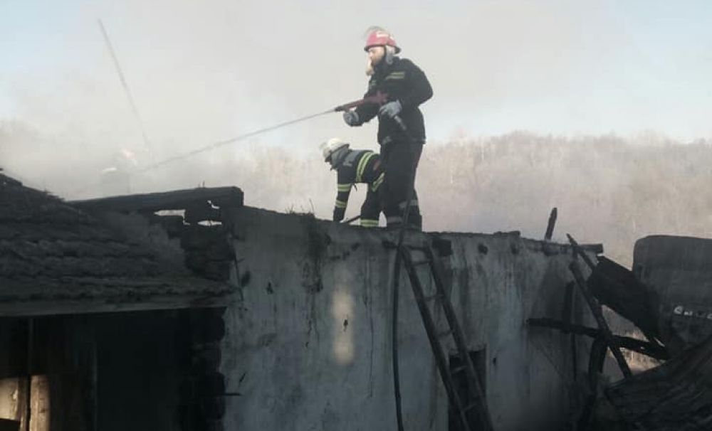 Pompierii de la ISU Mehedinţi au intervenit la zeci de intervenţii de urgenţă