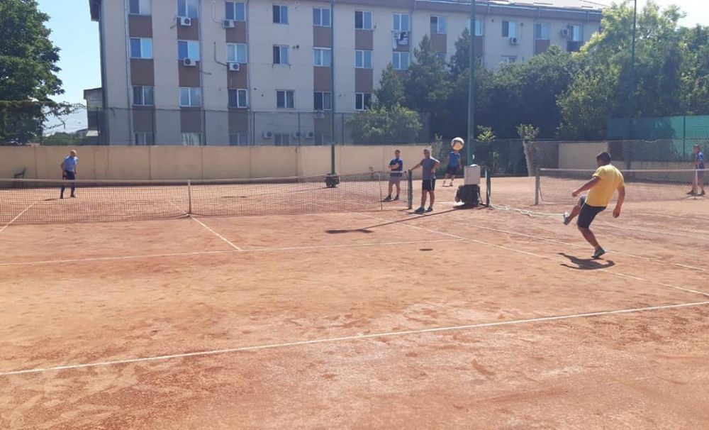 Pompierii ISU Olt, pe podium la fotbal-tenis