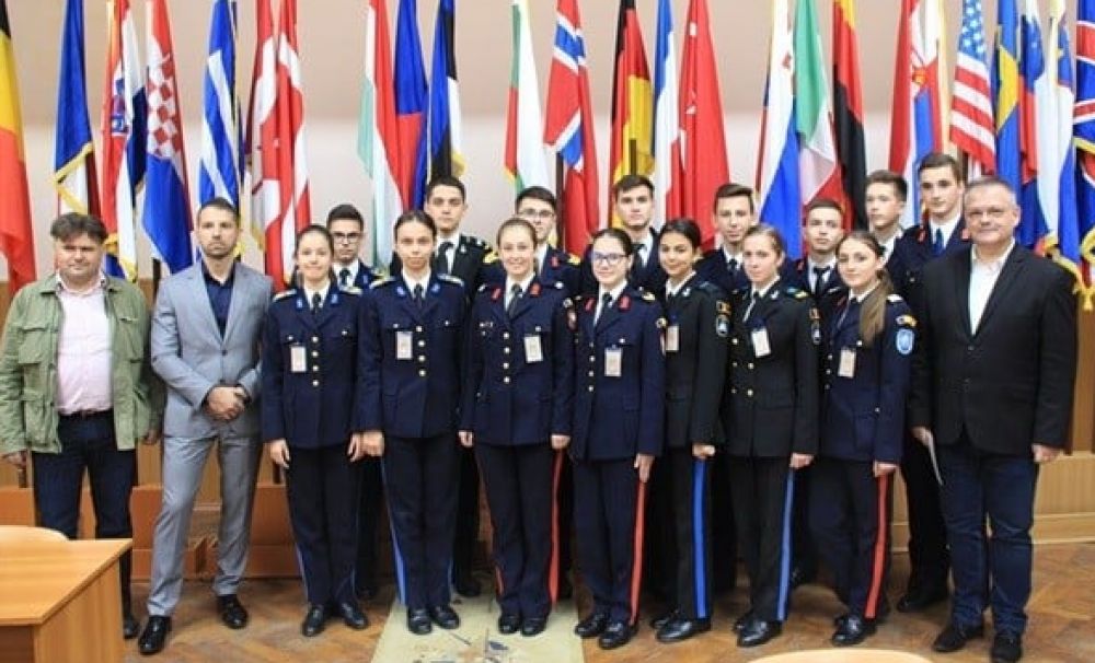 Premiul al III-lea pentru panduri la Concursul de istorie - 1 Decembrie - Ziua Națională a României