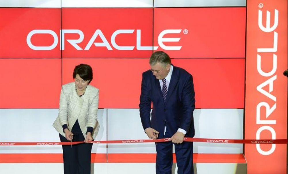 Procurorii DNA sapă la sediul ORACLE din Pipera pentru a găsi dovezi de corupție