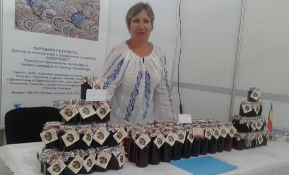 Produsele din afacerea cu aromă de trandafiri la Piatra Olt au ajuns în Bulgaria