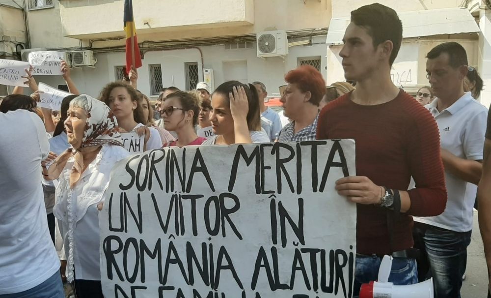 Proteste în Craiova, pentru Sorina!