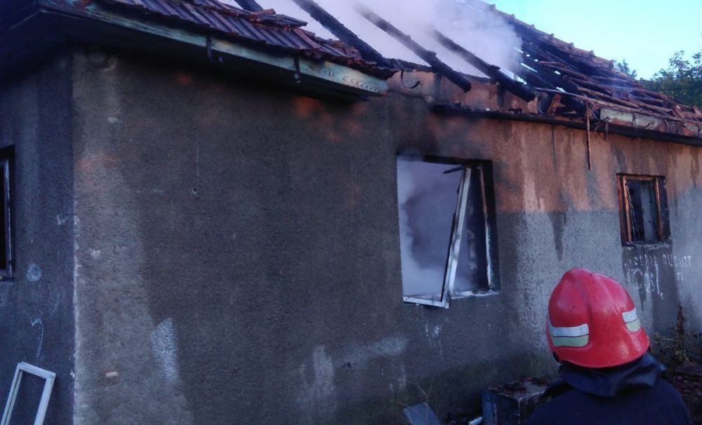 Record de intervenţii! 52 de misiuni ale pompierilor mehedinţeni în sprijinul cetăţenilor, numai în acest weekend