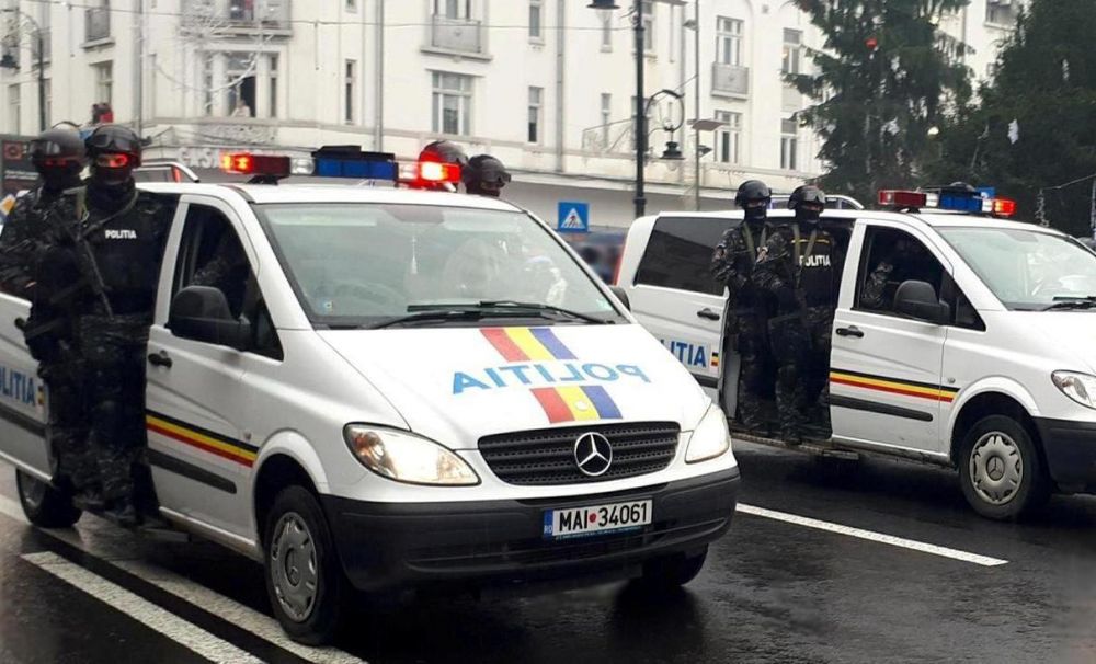 Reprezentanţii IPJ Dolj  au fost astăzi prezenţi la manifestările de 1 Decembrie – Ziua Națională a României