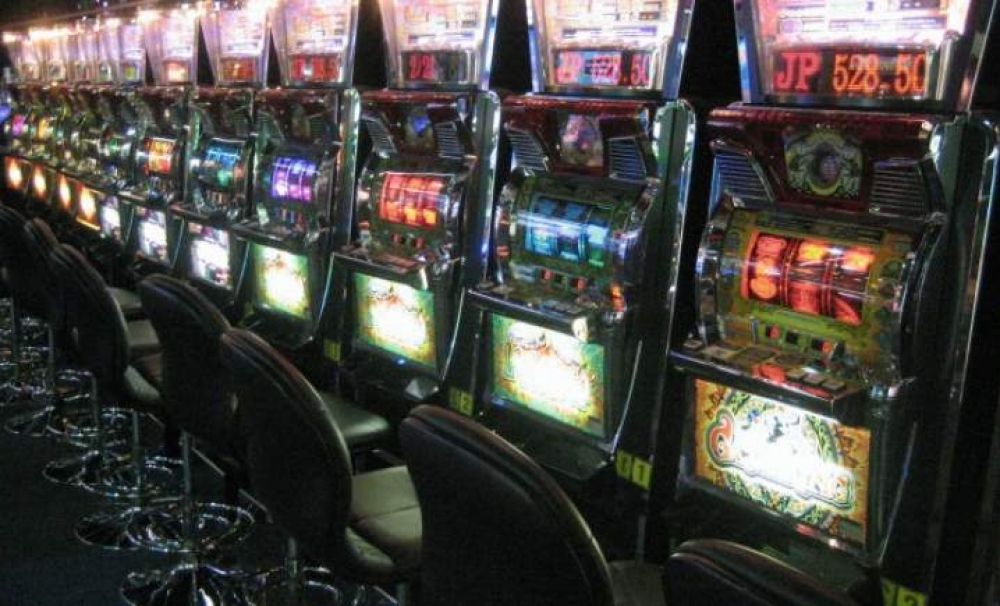 Sală de jocuri, jefuită de un craiovean de 20 de ani 