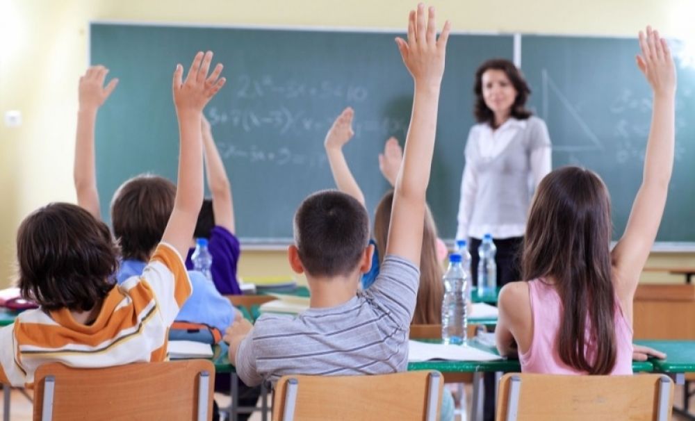 Şcoala începe în 9 septembrie. Cererea operatorilor din turism de prelungire a vacanței a fost ignorată