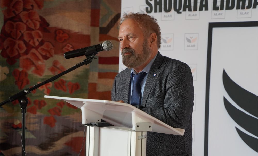 Scriitorul albanez Visar Zhiti, prezent la Craiova pentru lansarea unui nou roman