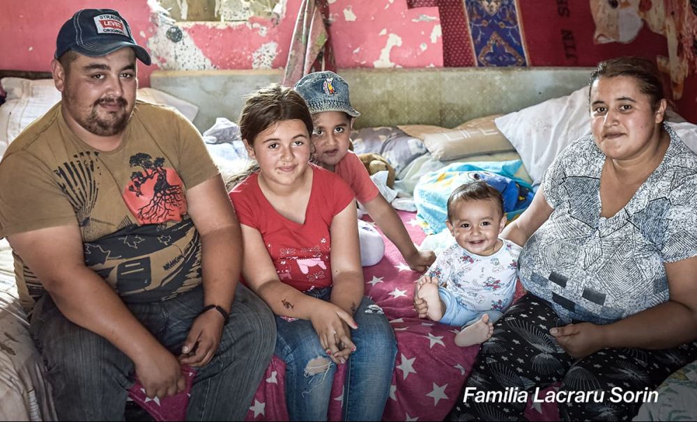 Se caută 150 voluntari care să construiască 10 locuințe în 5 zile, pentru familiile afectate de inundaţiile de la Vaideeni-Vâlcea