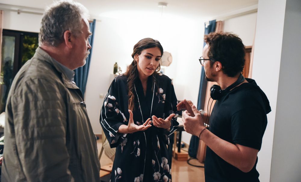 Slătineanca Mădălina Ghenea și-a anulat venirea în România, la premiera „Urma”, din cauza măsurilor de protecție împotriva epidemiei de coronavirus