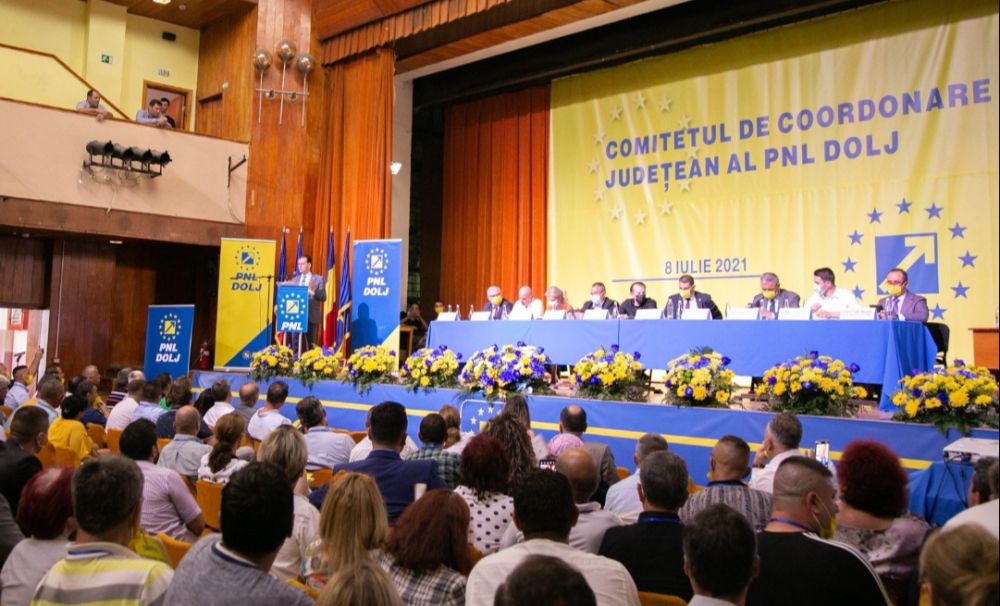 Ștefan Stoica, ales președinte al PNL Dolj în prezența lui Orban și a lui Cîțu 