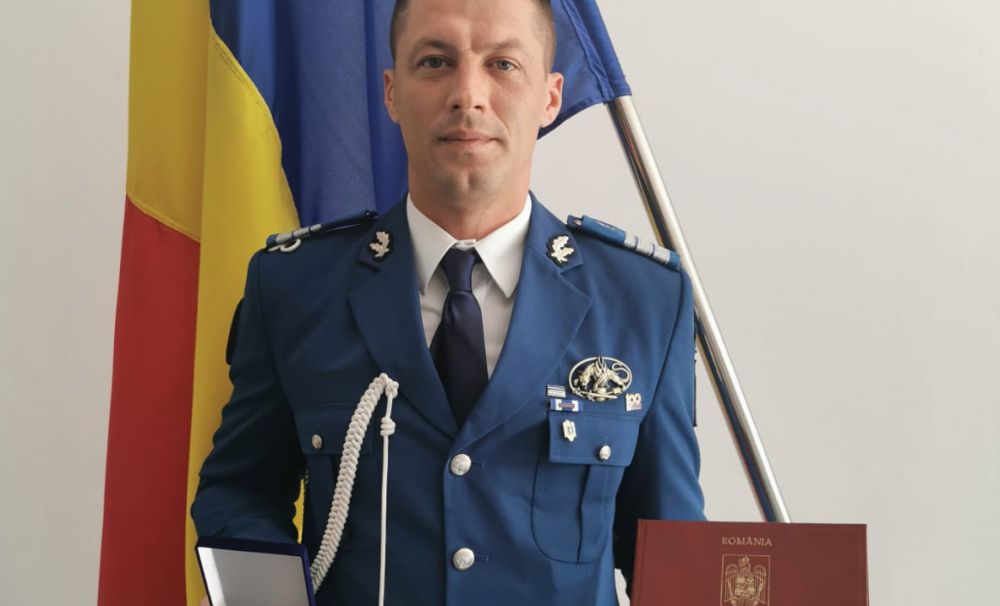 Un jandarm oltean, care a desfăşurat misiuni în Afganistan, a primit Emblema de Onoare a MAI